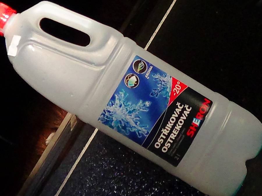 ´Zimní´ směs v odstřikovačích