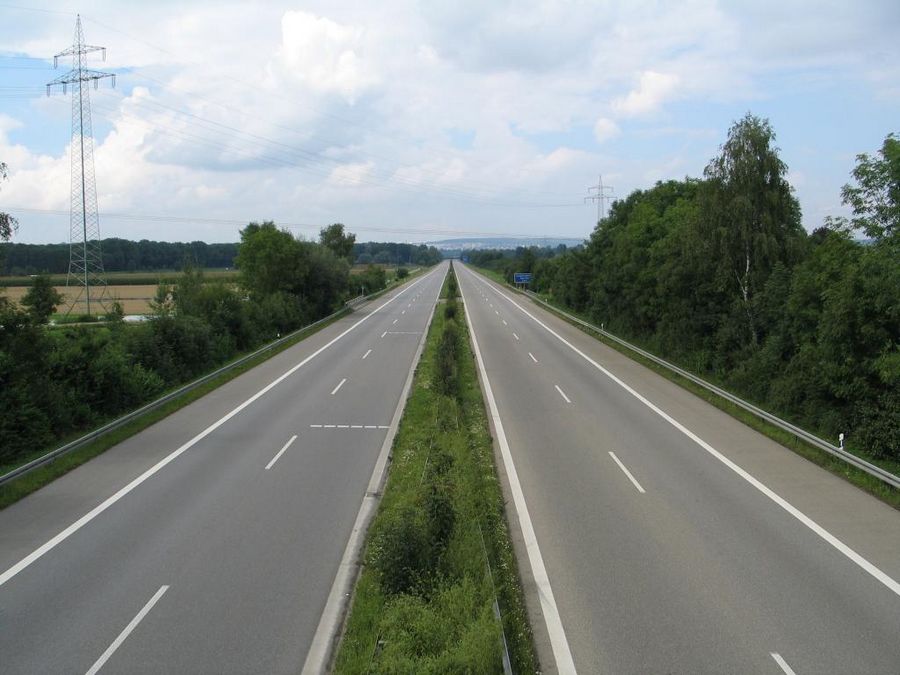 Bude se na německých dálnicích jezdit maximálně 120 km/h?